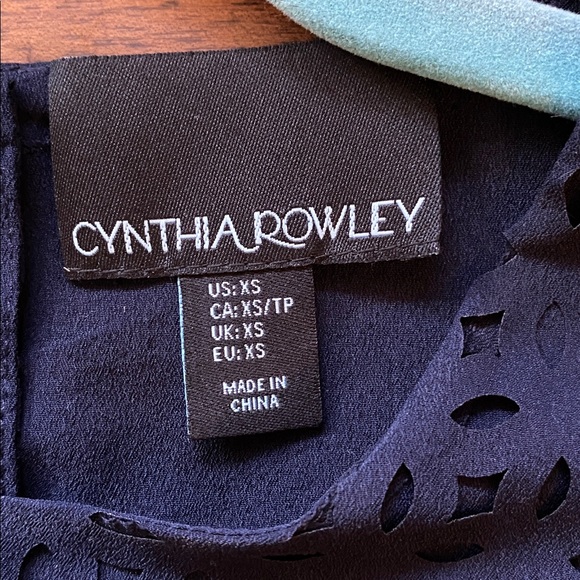 Cynthia Rowley sleeveless eyelet top - Picture 3 of 10